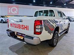 میتسوبیشی L200